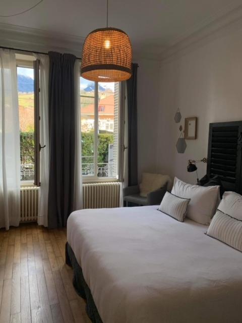 Les Chambres De Pauline Avec Spa Et Climatisation Албервил Екстериор снимка